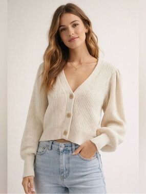 Like New!  Aerie V-Neck puffy Sleeves Neck Button-Front Ribbed Cardigan - Cream